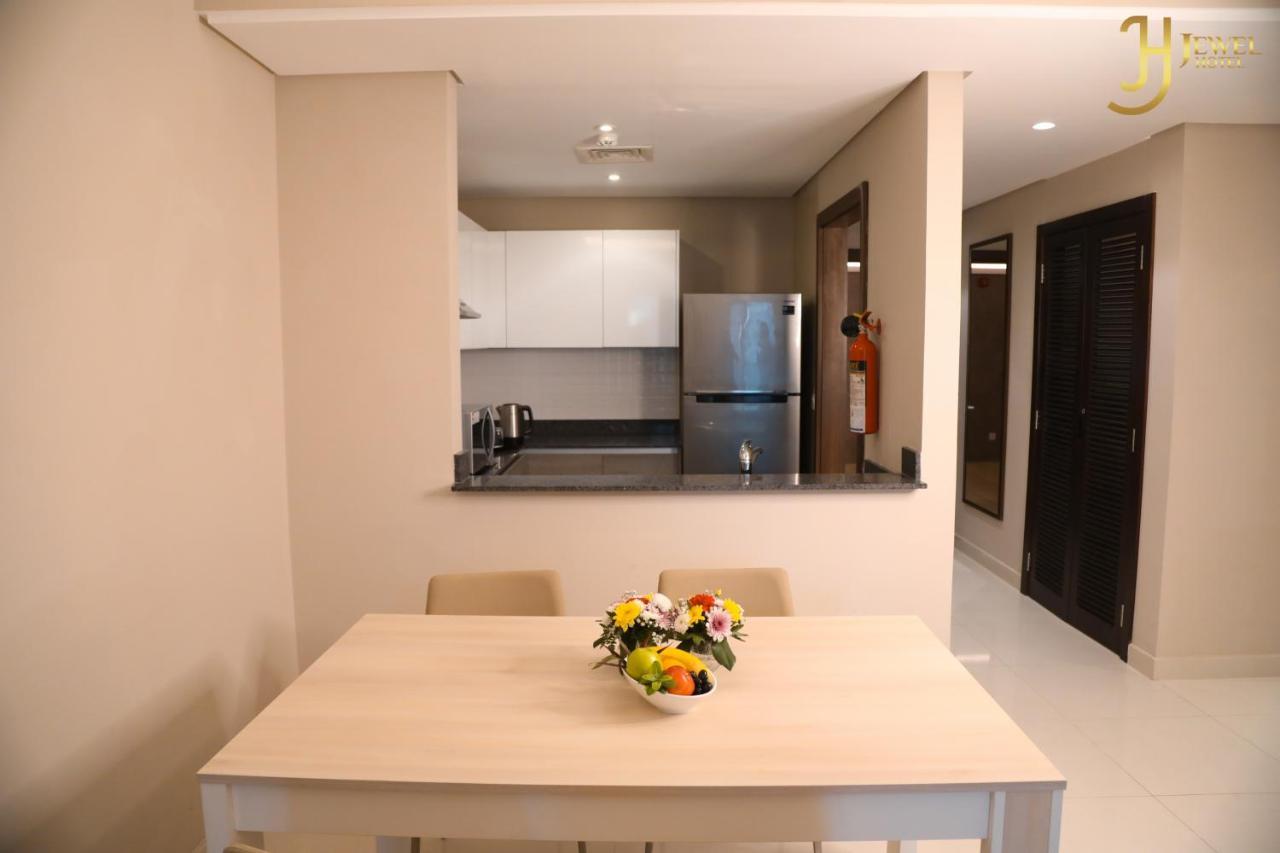 Sunday Luxury Downtown Adliya Formerly Jewel Hotel Manama Extérieur photo