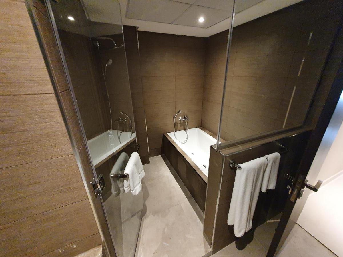Sunday Luxury Downtown Adliya Formerly Jewel Hotel Manama Extérieur photo